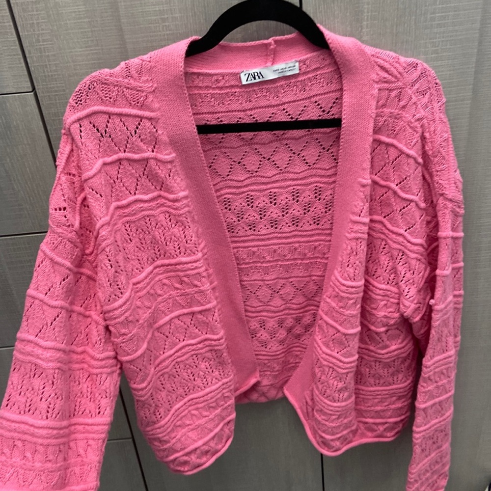 Zara cardigan(never wore, no tag on it)